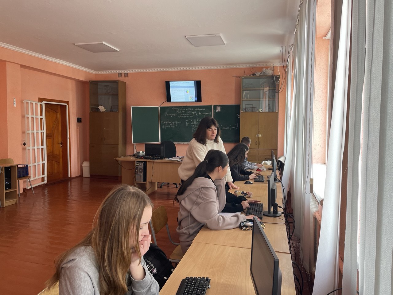 28.02.2026 • 09:54:28